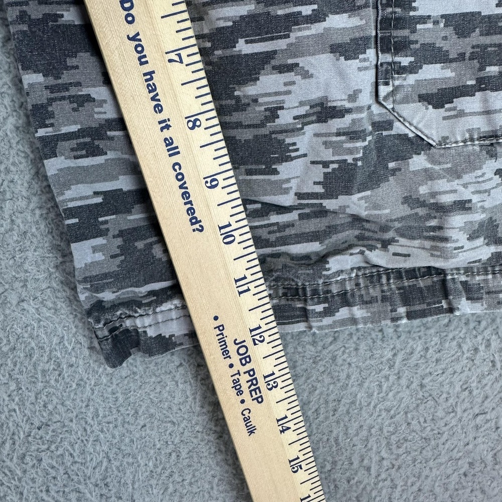 Levis Cargo Shorts Mens 30 Gray Camouflage Camo Utility Cotton Tactical Pockets - Picture 3 of 9